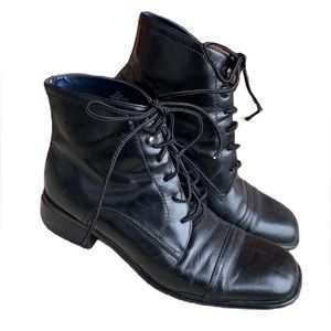 Vintage 1990’s Crazy Horse Granny Boots 9